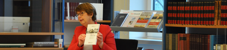 Dr. Sabine Graf stellt die neue Veröffentlichung vor